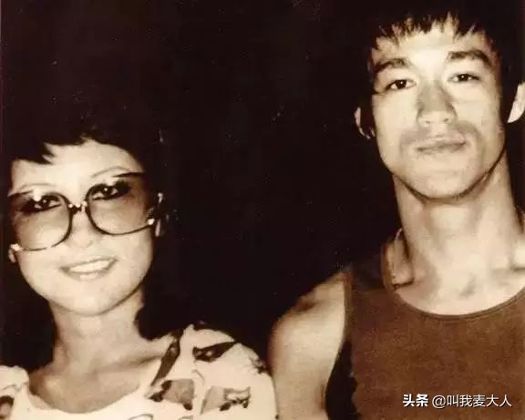 李小龙和向太关系,李小龙与向太的关系