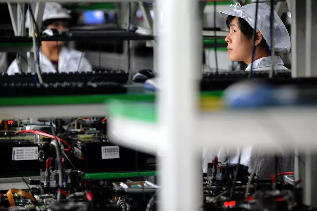 年轻人不进工厂都去哪里了？招工难还是？