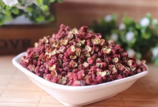 巍巍太行山山峰险峻,太行山奇峰峻岭