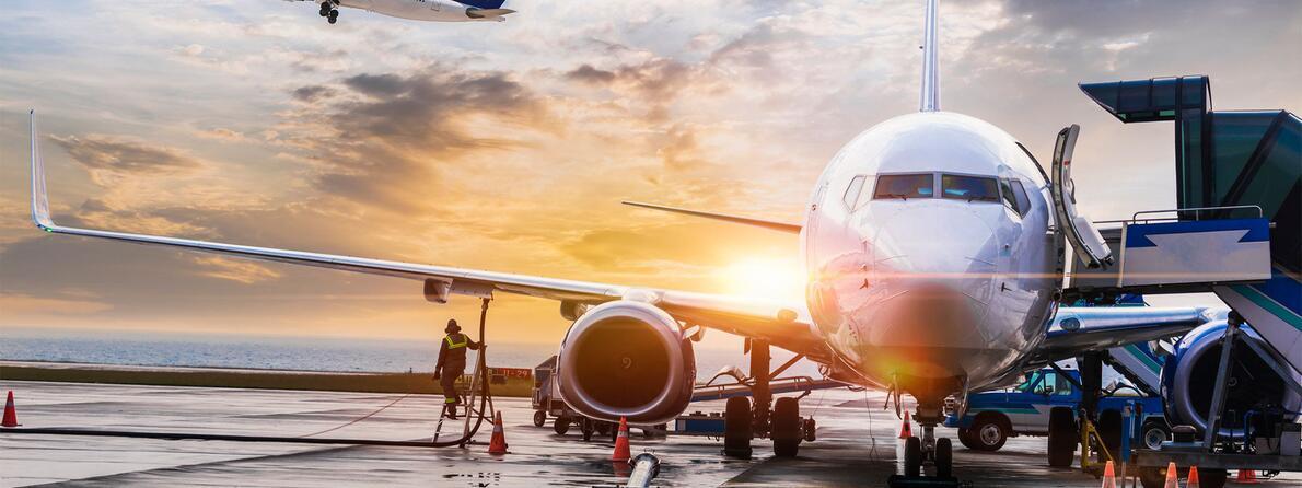 半年巨亏500亿,各大航空公司亏损情况