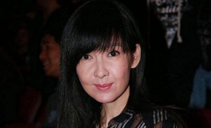 说好的不老女神，怎么生图就崩了？