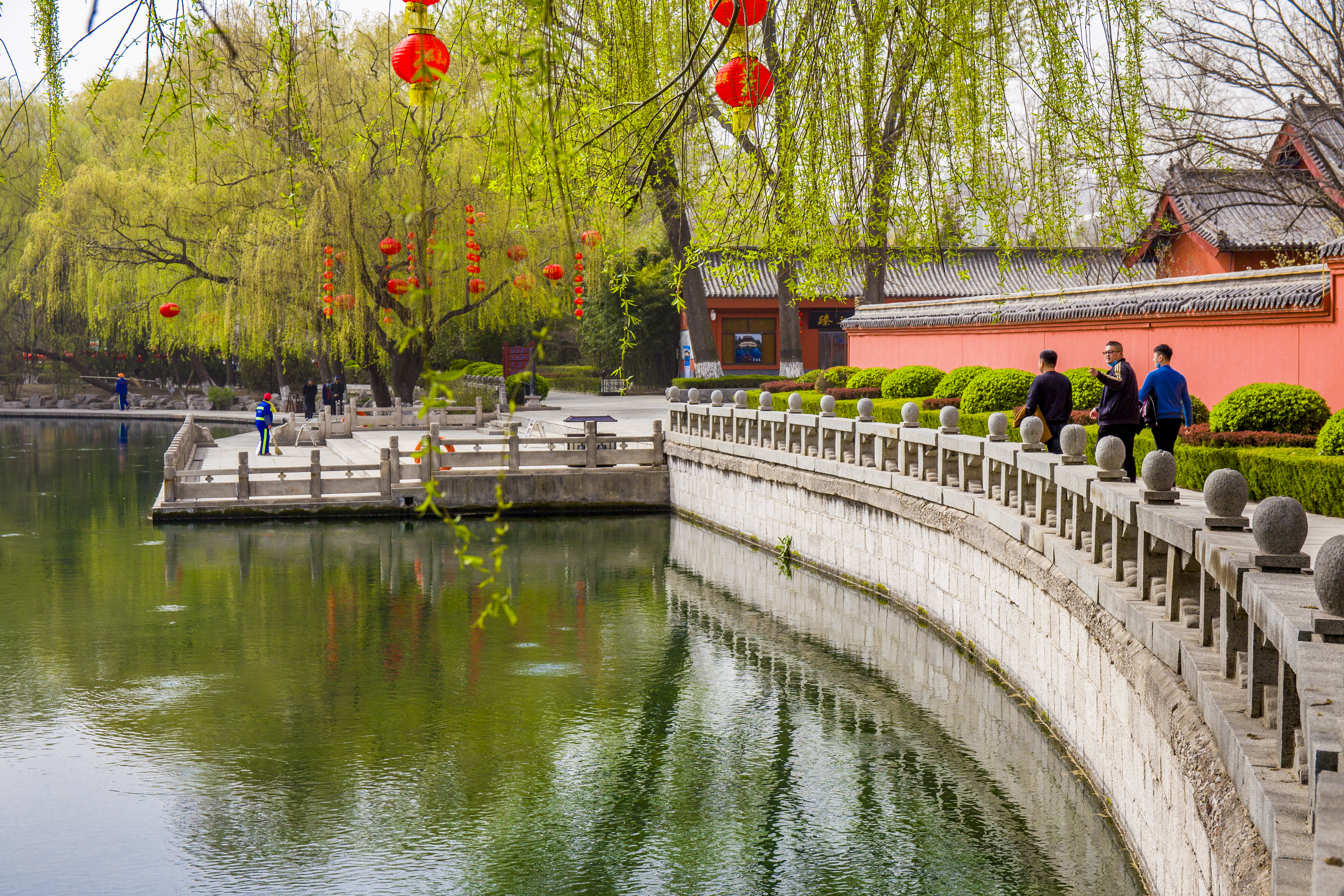 济南趵突泉酒和百脉泉酒哪个好,百脉泉和趵突泉哪个好