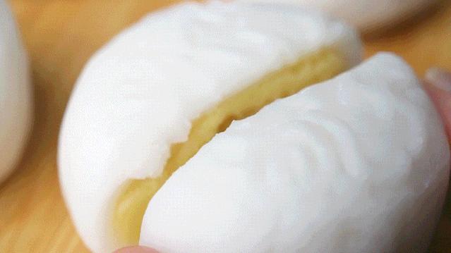 网红爆款猫山王榴莲月饼,高端榴莲猫山王榴莲冰皮月饼