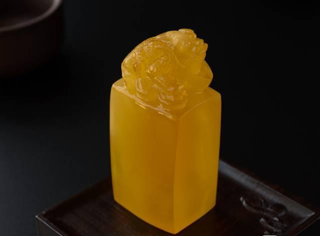 价值过亿的翡翠原石重达14.5吨,中国最大的翡翠原石几百吨