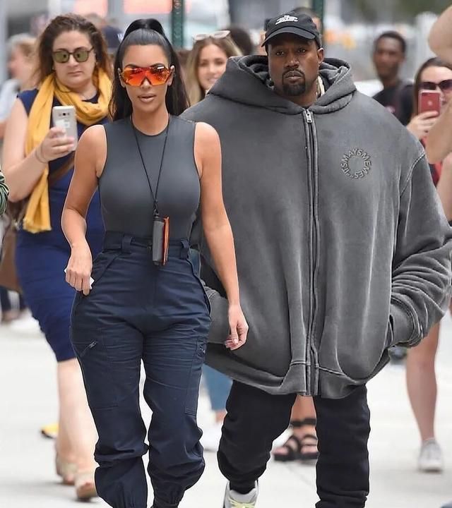kanye最帅的穿搭,侃爷的穿搭风格