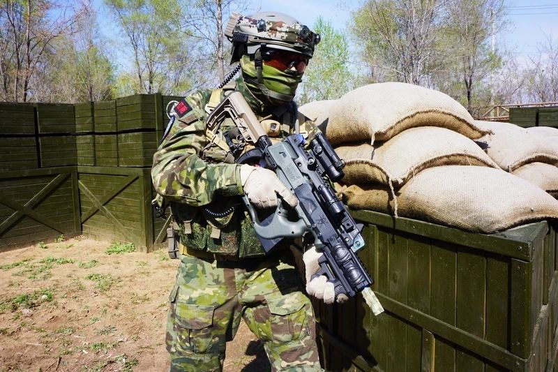 深圳大鹏真人cs野战,大鹏同学短视频靠谱吗