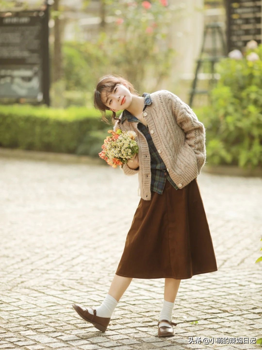 新款流行裙子碎花显白,今年这8条碎花裙好看又显瘦