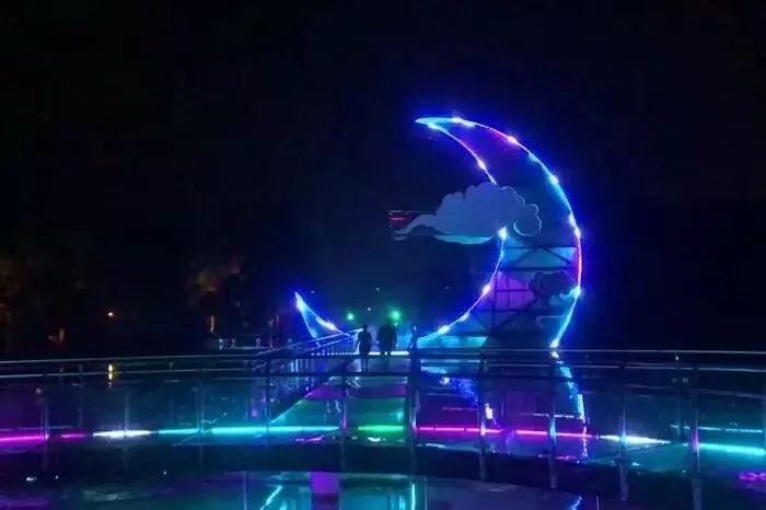 绍兴越城区玻璃栈道,绍兴杭州湾玻璃栈道