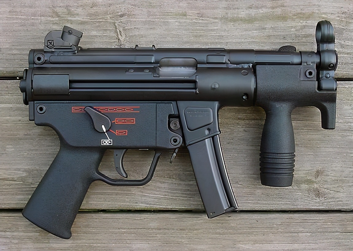 mp5冲锋枪0.45口径,现实中的mp5冲锋枪