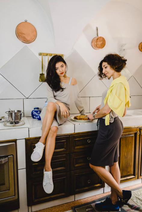 用一双“丝绒鞋”撕饱和市场，KOKOLU何以对抗传统巨头？