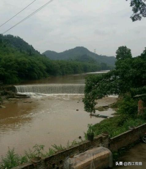 原汁原味“袖珍古镇”,人称“河边一只船”,山水清幽“小漓江”