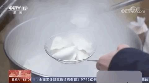 这对夫妻火了,最近上过热搜的一对夫妻