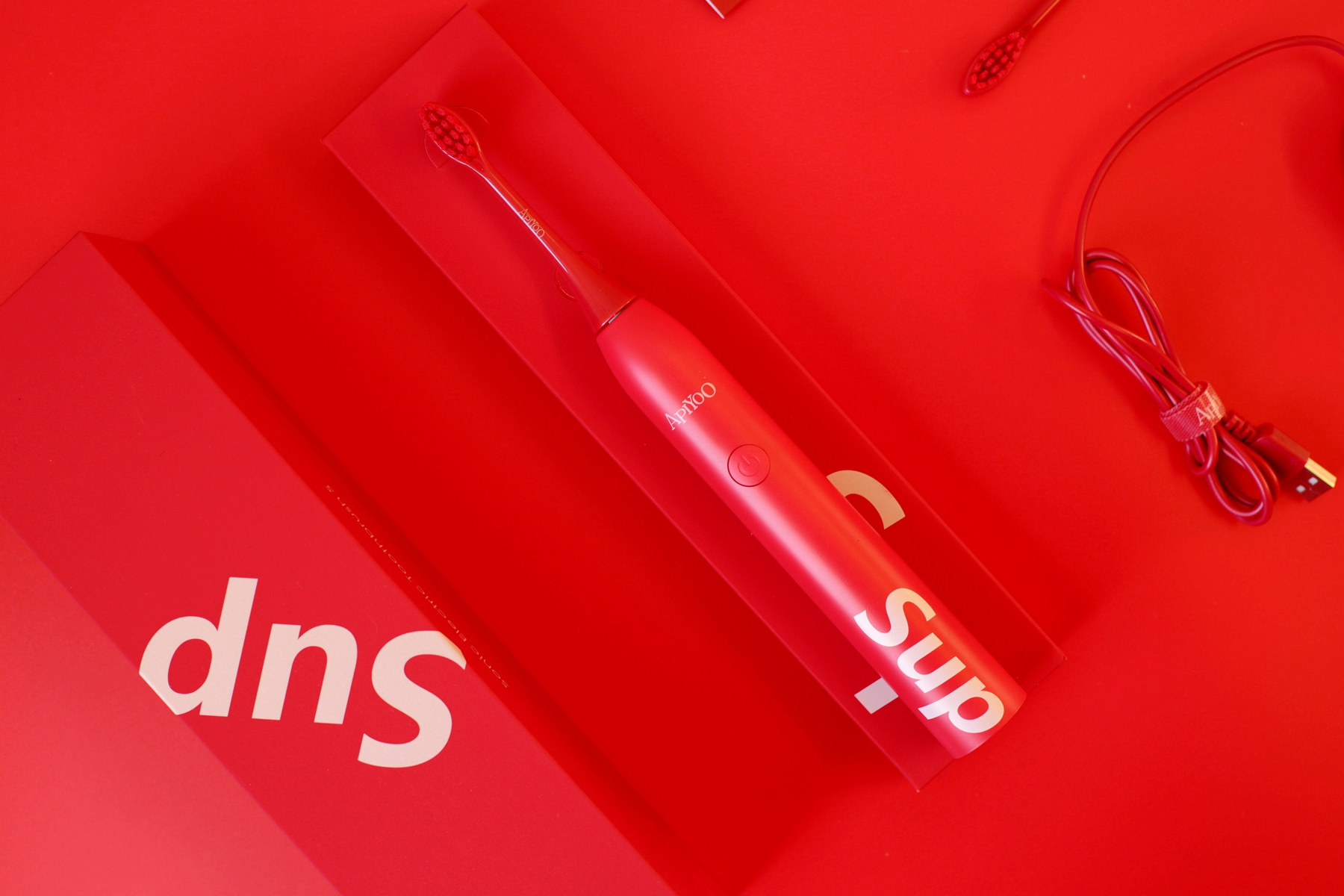 艾优super电动牙刷,艾优sup电动牙刷几个刷头