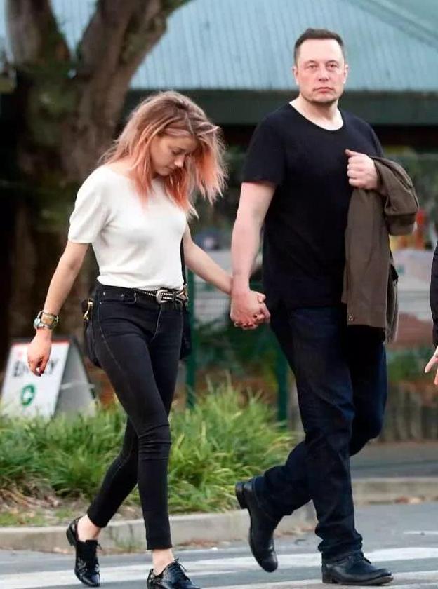 马斯克新女友,马斯克女友个个貌美如花