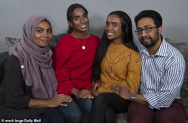 这对要上牛津剑桥的姐妹花,16年前是连体婴!存活率仅百万分之一