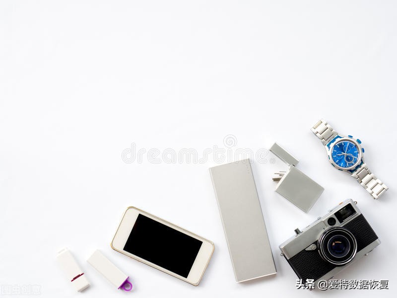 u盘插到电脑里没反应呢,u盘插在小喇叭上面怎么没有反应