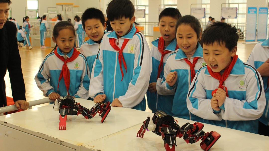 监利县章华小学：翰墨致远，一笔一画书华章