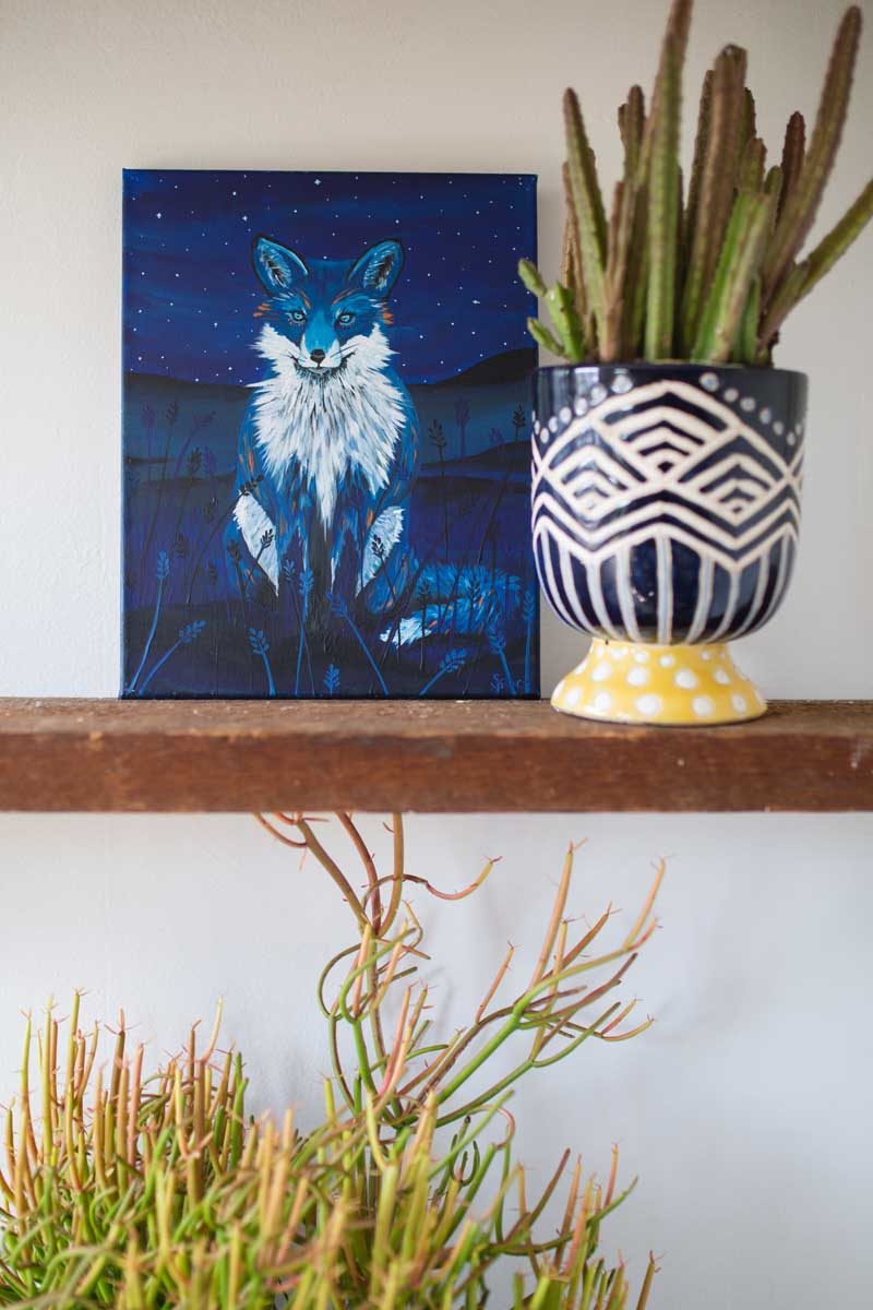 波西米亚风格的丙烯动物肖像，色彩鲜艳充满个性，装饰效果极强