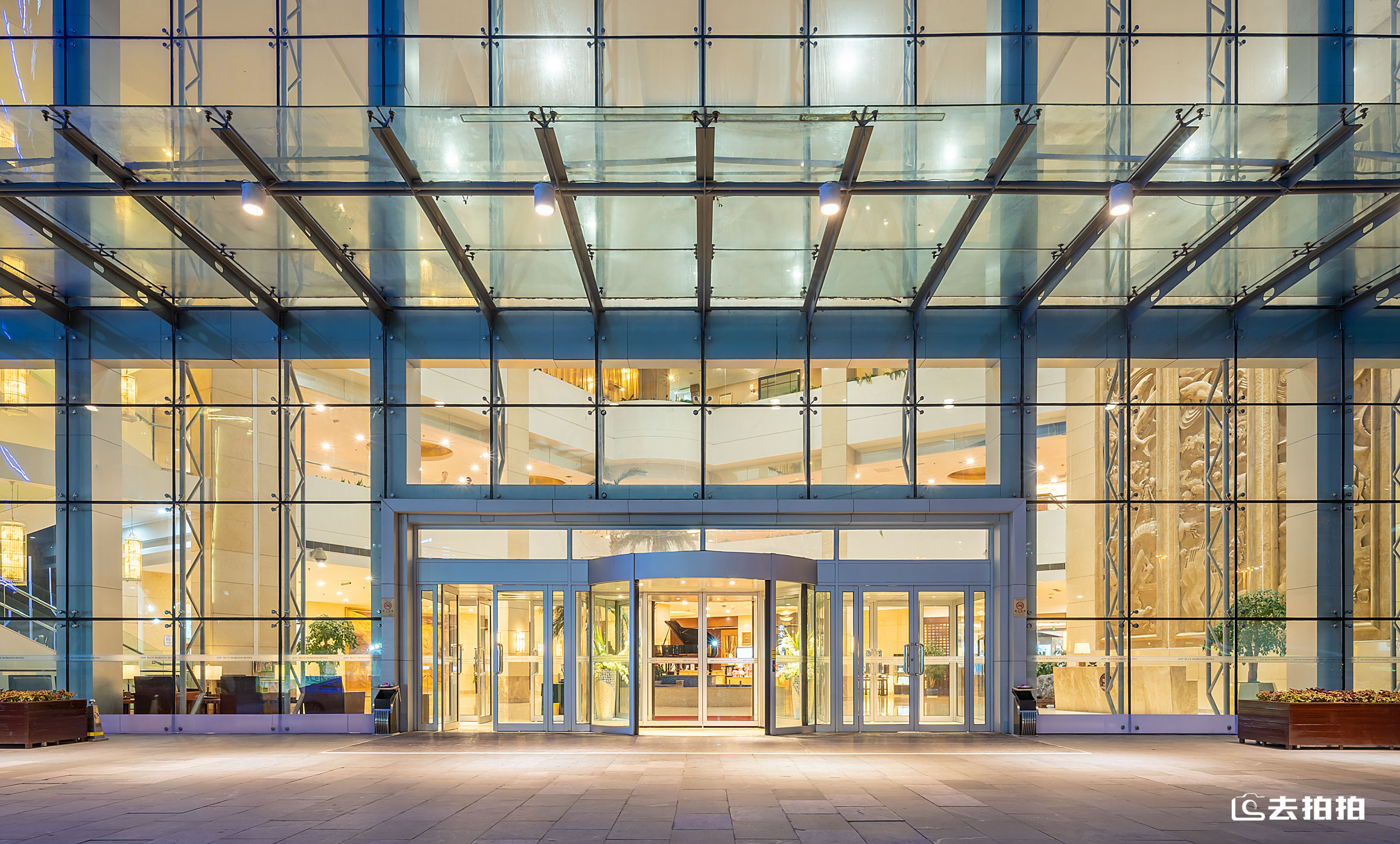 去拍拍蓝海酒店l做一片有温度的“蓝海”