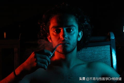 男人最好不要装了，研究发现，化妆品会降低精子质量