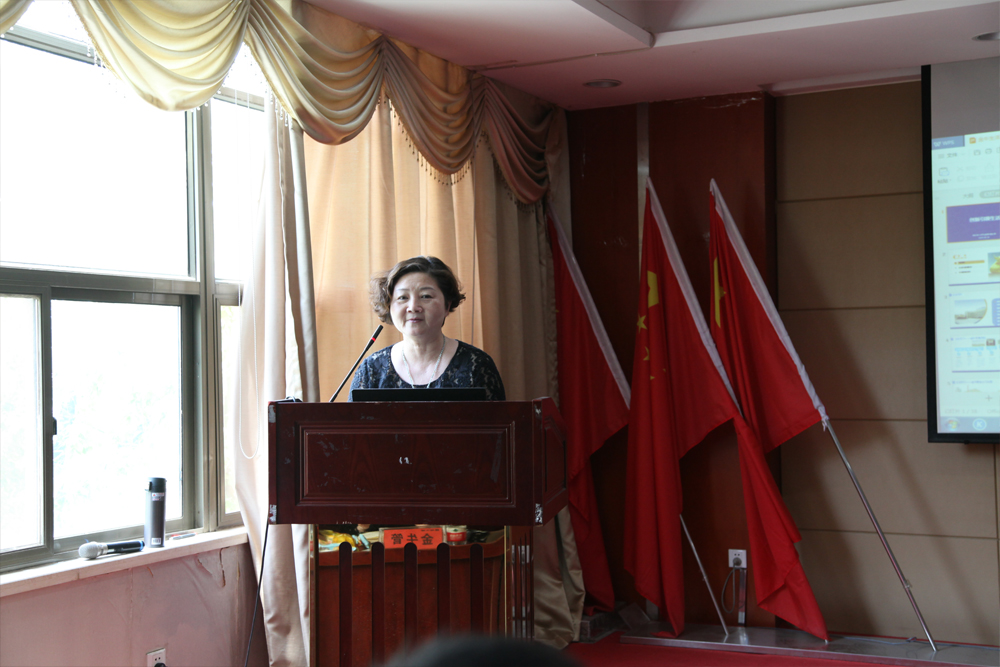 金牛绿翡翠和绿色抗菌管哪个好,金牛ppr绿翡翠抗菌管