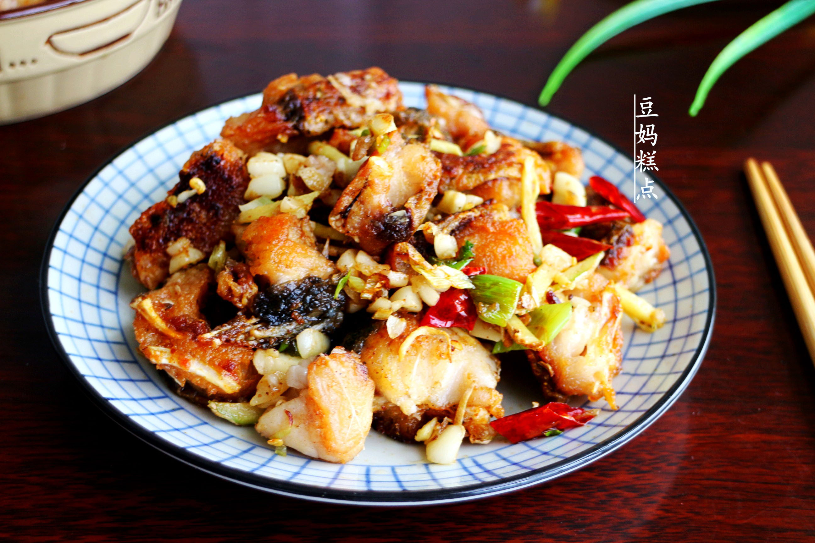 煎鱼块，用对方法！只加盐就很好吃，焦香入味，孩子特别喜欢