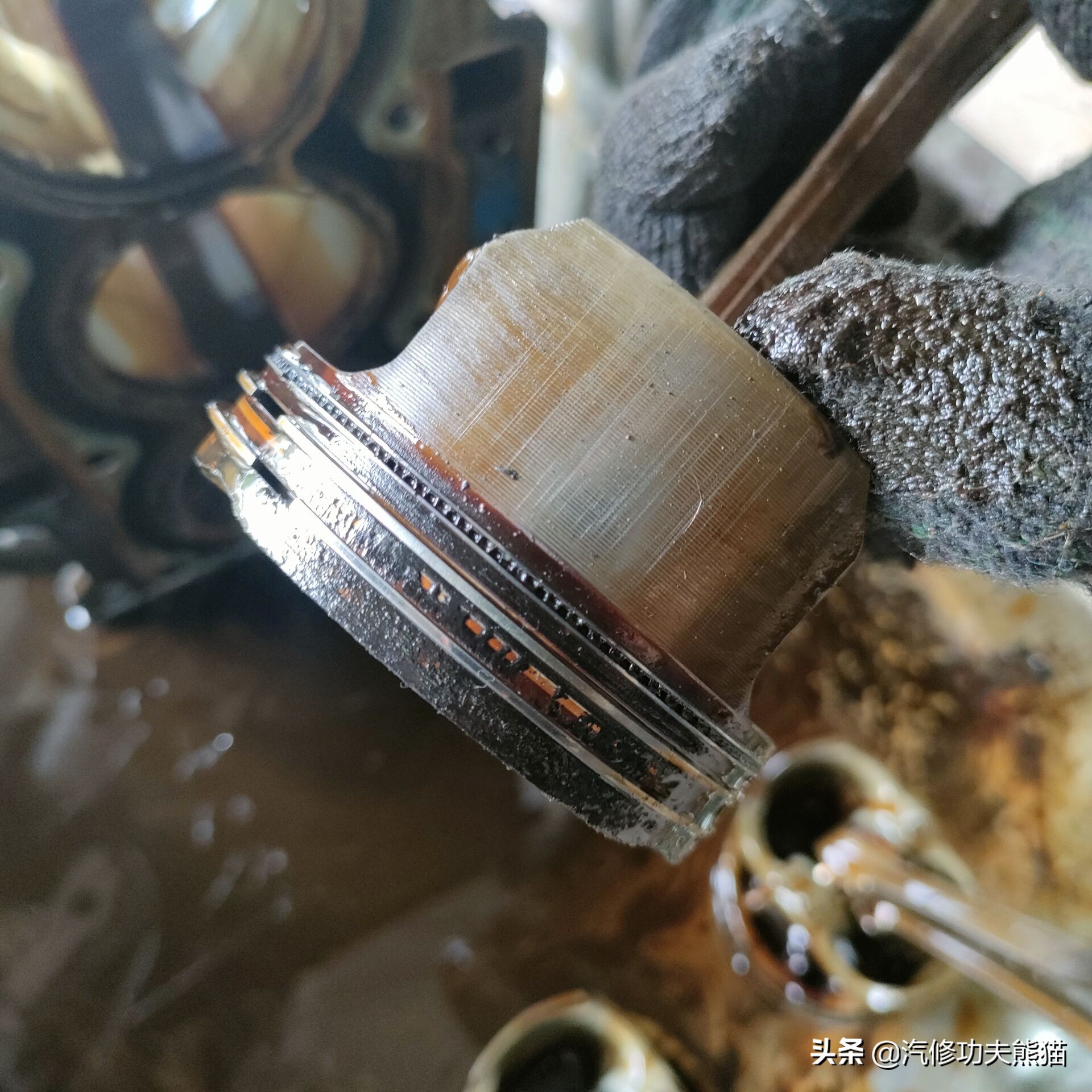 e90宝马325i容易烧机油,宝马e90325i烧机油能修好吗