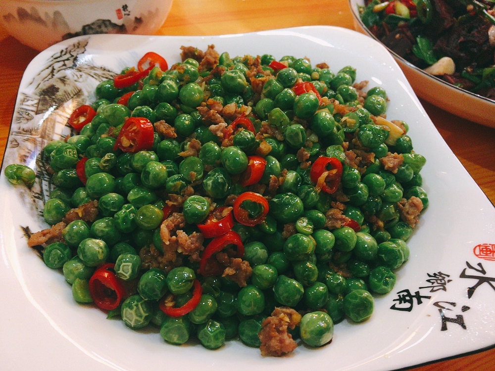 舅舅80大寿菜谱,舅舅过生日做的菜