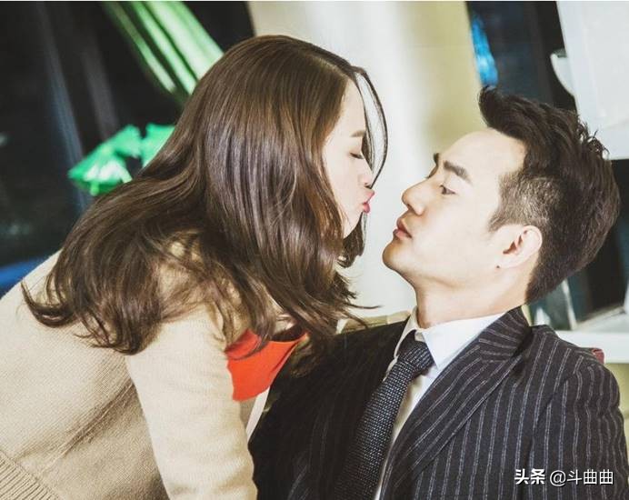 亲吻时男人注意哪三件事,亲吻男人要记住的一点是什么