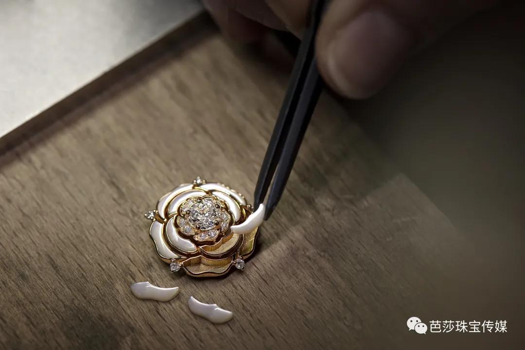 逛街不如逛展！买新款包包不如抢下任一款WW珠宝新表