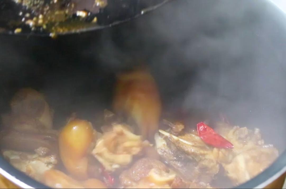 猪脚最好吃的做法焖猪脚粤菜,猪脚最好吃的做法香辣