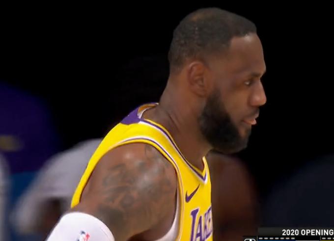 湖人1-3逆转勇士,湖人1:3逆转雄鹿