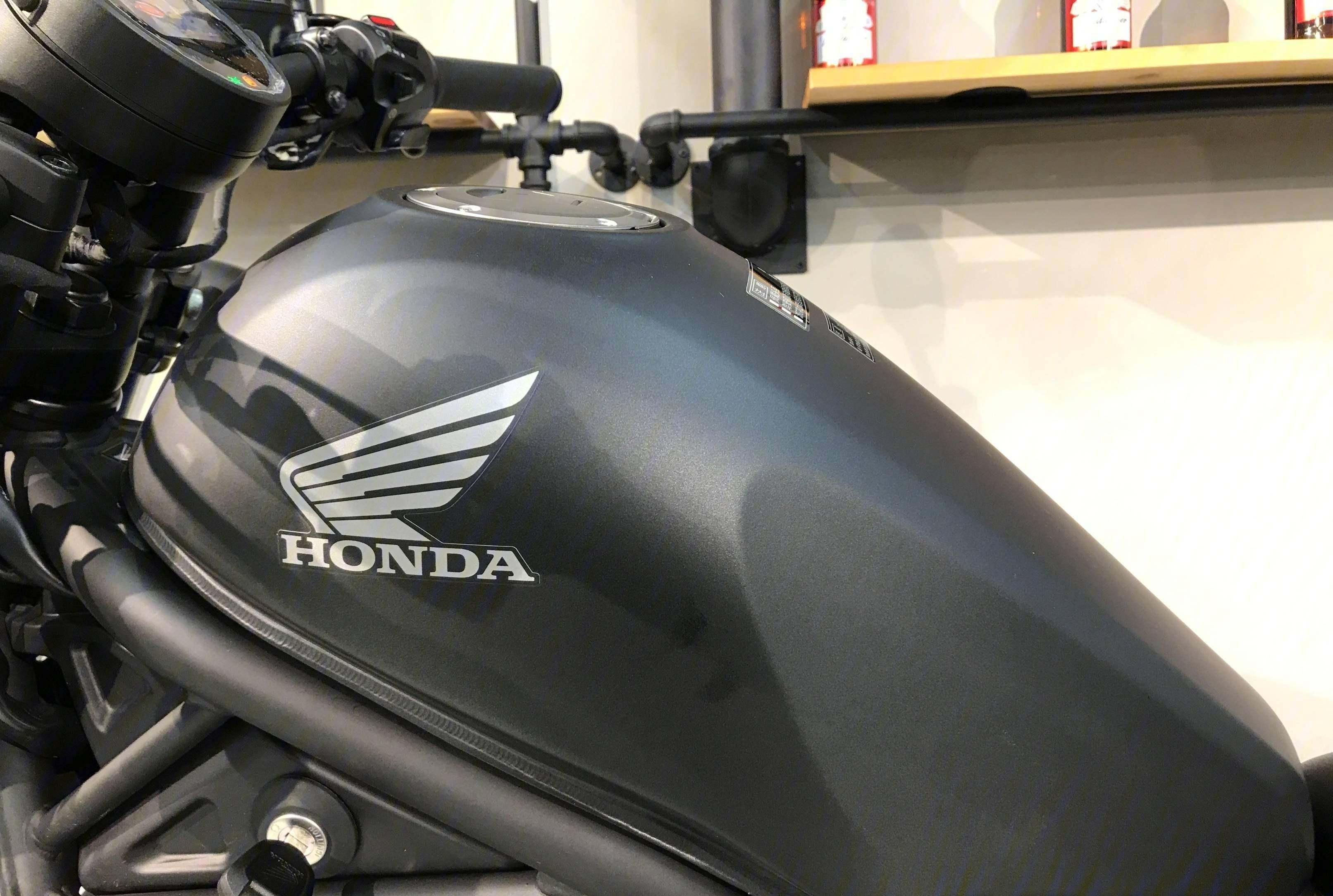 HONDACM300一款舒适而又省心的巡航入门车型