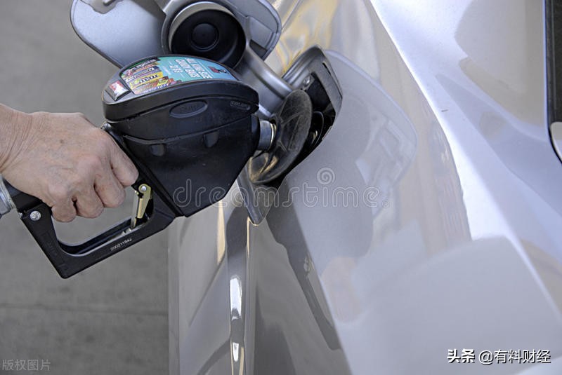 明日油价92号汽油调整最新价格,油价调整最新信息92号汽油价格表