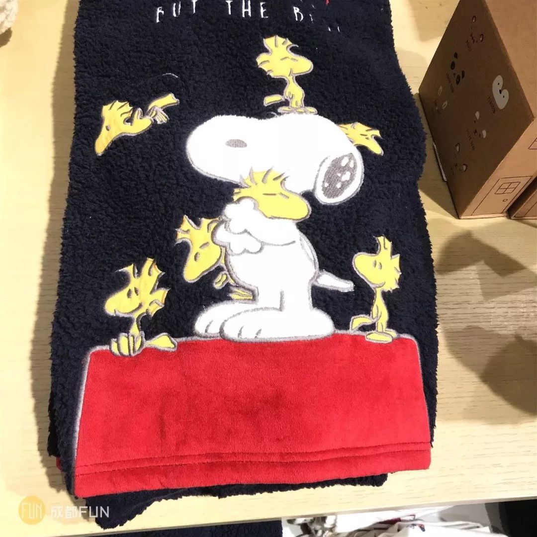 hm和芝麻街联名,moschino联名hm