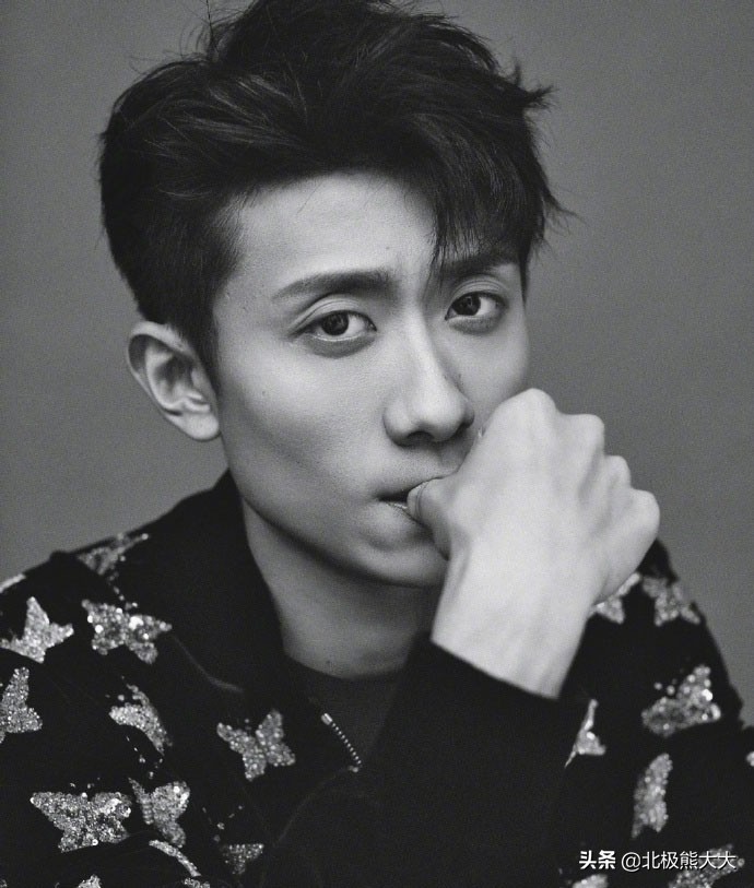 “京圈太子爷”张一山的超低调*艳猎**记：劈腿也不是渣男