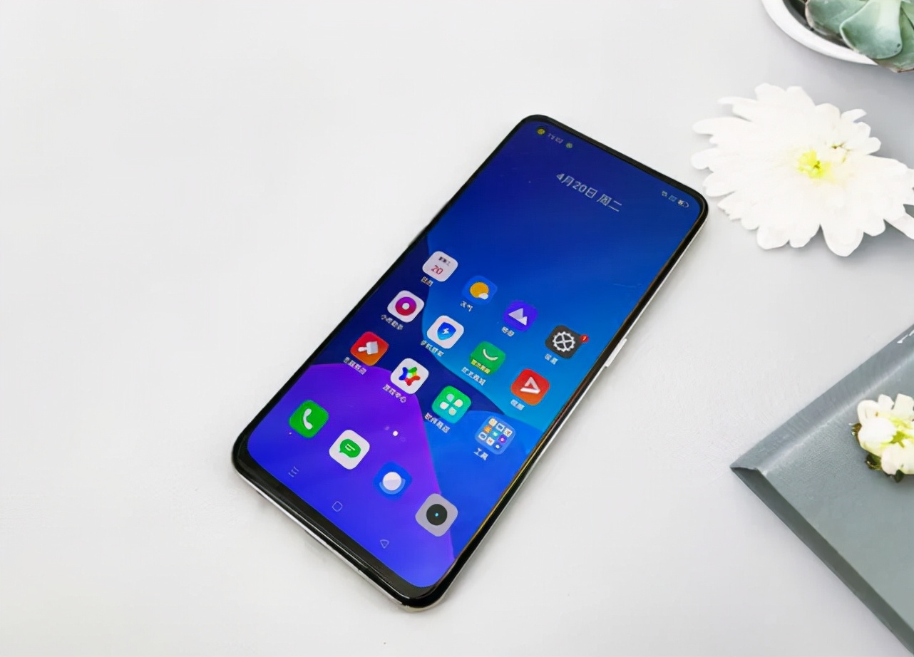 手机推荐性价比高2000到3000左右,oppo2000元左右价格实惠牛逼手机