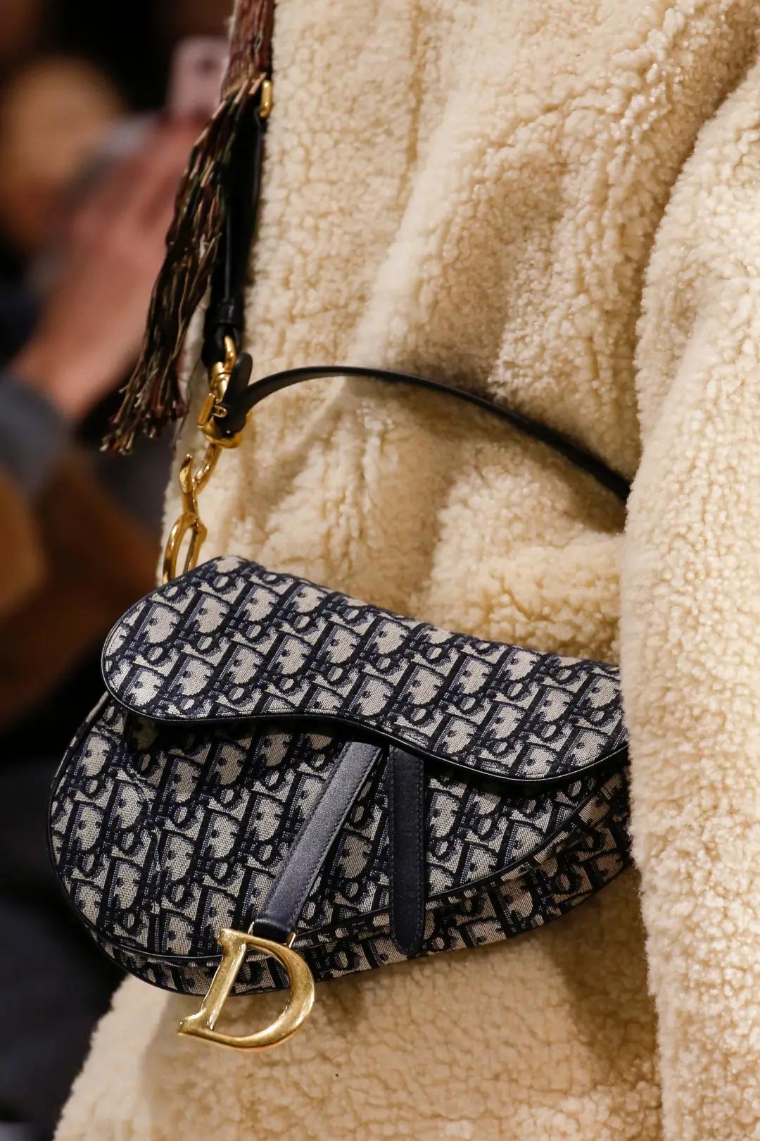 乔欣推荐的包,乔欣不是有150w的爱马仕吗