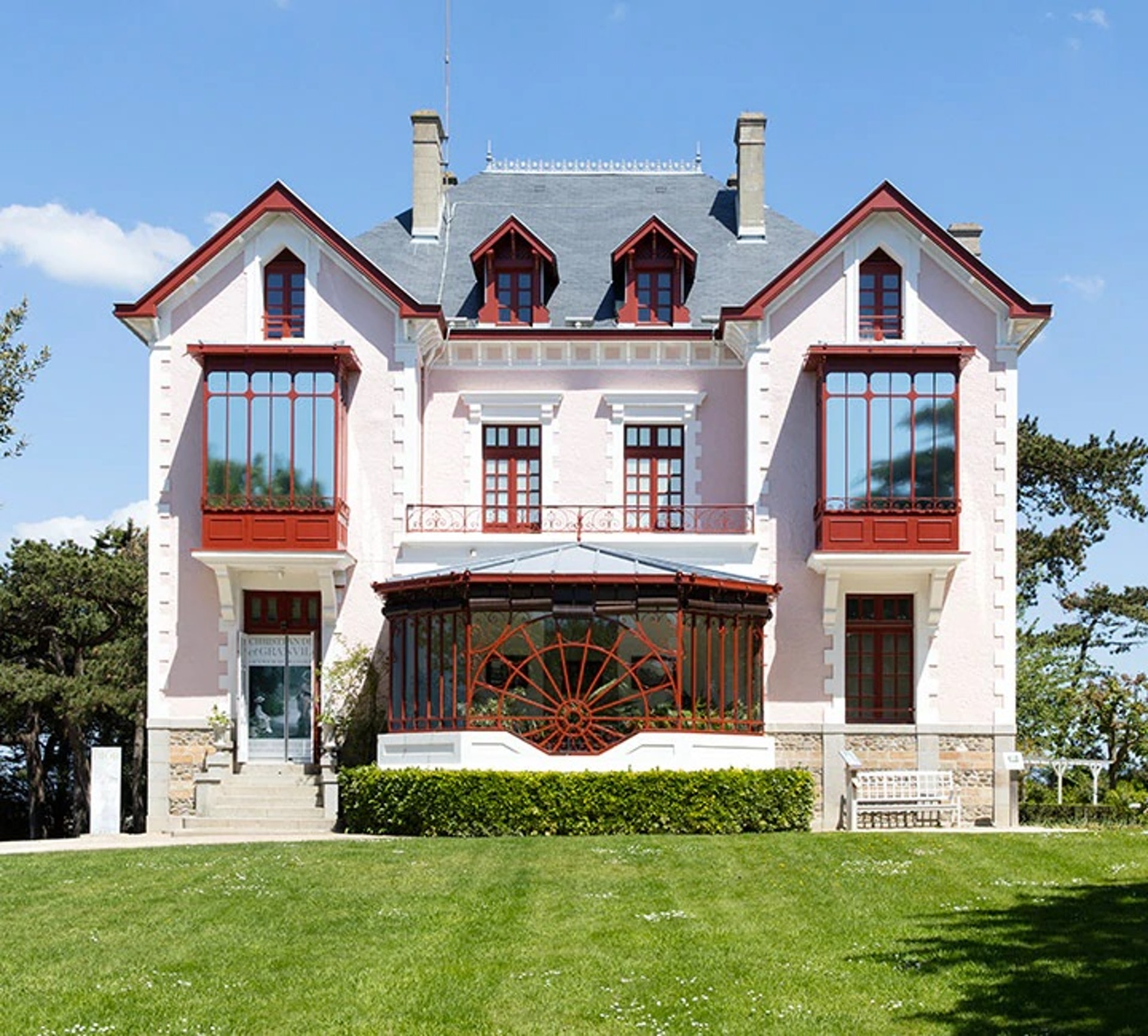 Dior创始人克里斯汀.迪奥：对他设计影响深远的一个人、一座花园