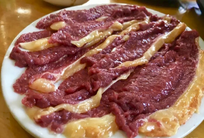 汕头本地人都去哪吃牛肉火锅？新溪镇这家店带你领略地道潮汕牛肉