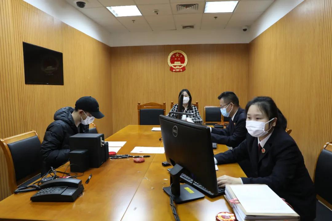 公安部严厉打击利用疫情哄抬物价 (严惩哄抬物价犯罪典型案例)