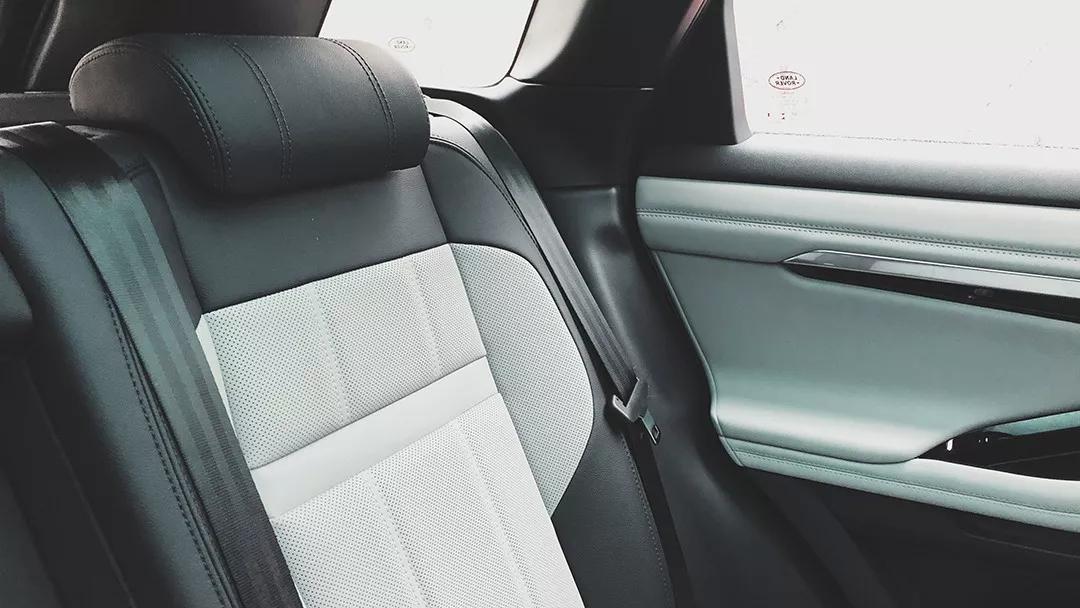 极光和三系宝马哪个值得入手,路虎极光和3系哪个值得买