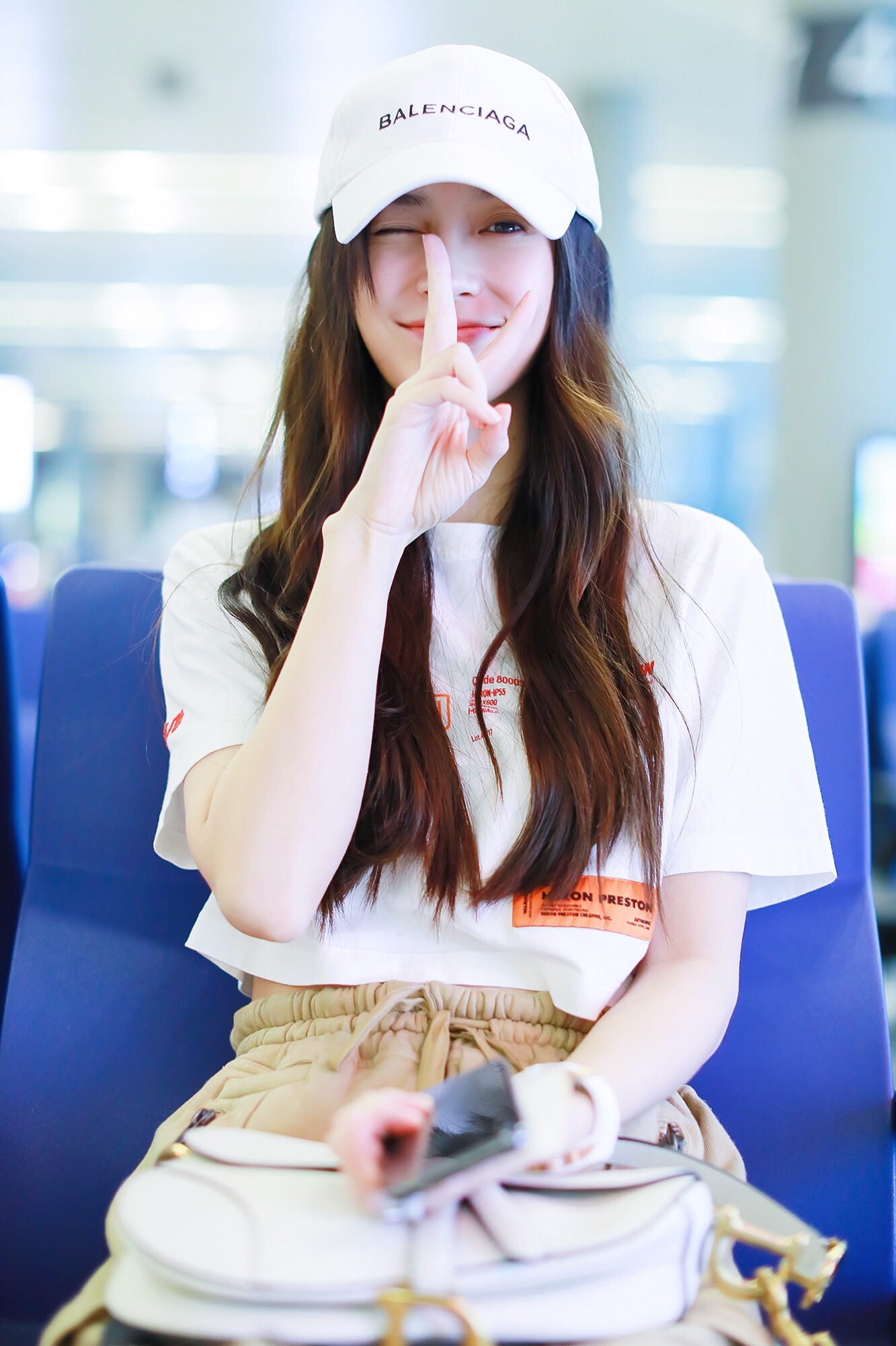 同样露脐为何有人穿成膀爷，有人穿出明星范？杨幂郑爽为你做示范