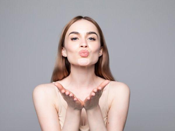 简单4招沙漠唇逆袭水嫩嘟嘟唇,黑唇怎么快速去除小妙招