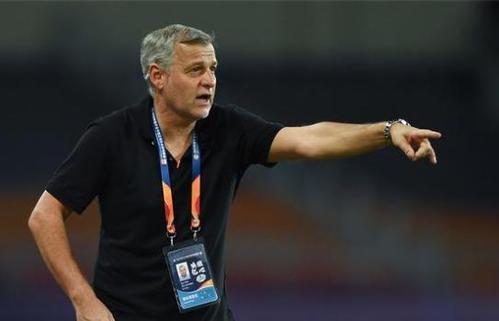 2020赛季中超主教练大比拼，带队成绩不输洋帅，年薪仅是零头