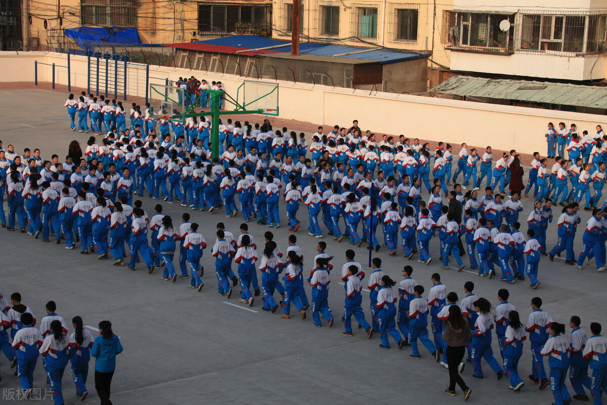 中考没考好是上职高还是上技校,中考推荐职高还是技校