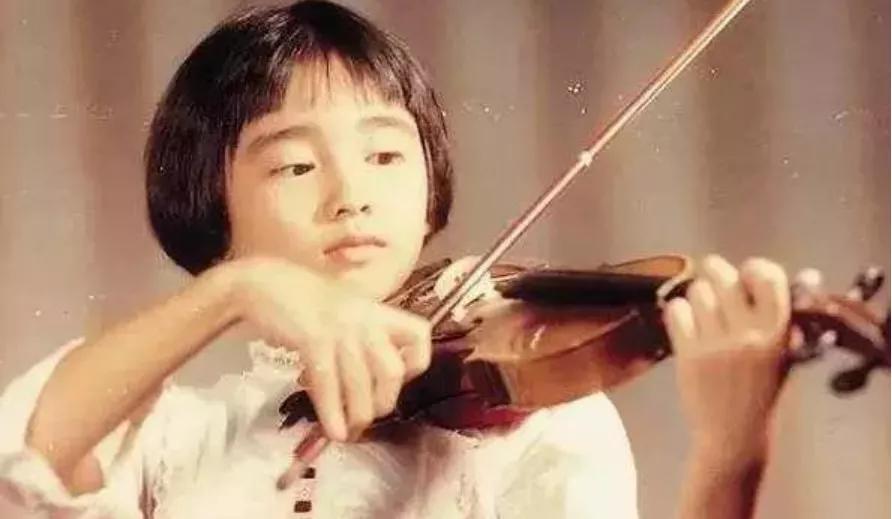 古惑仔黎姿小结巴出场是哪一部,黎姿小结巴甘心替代你