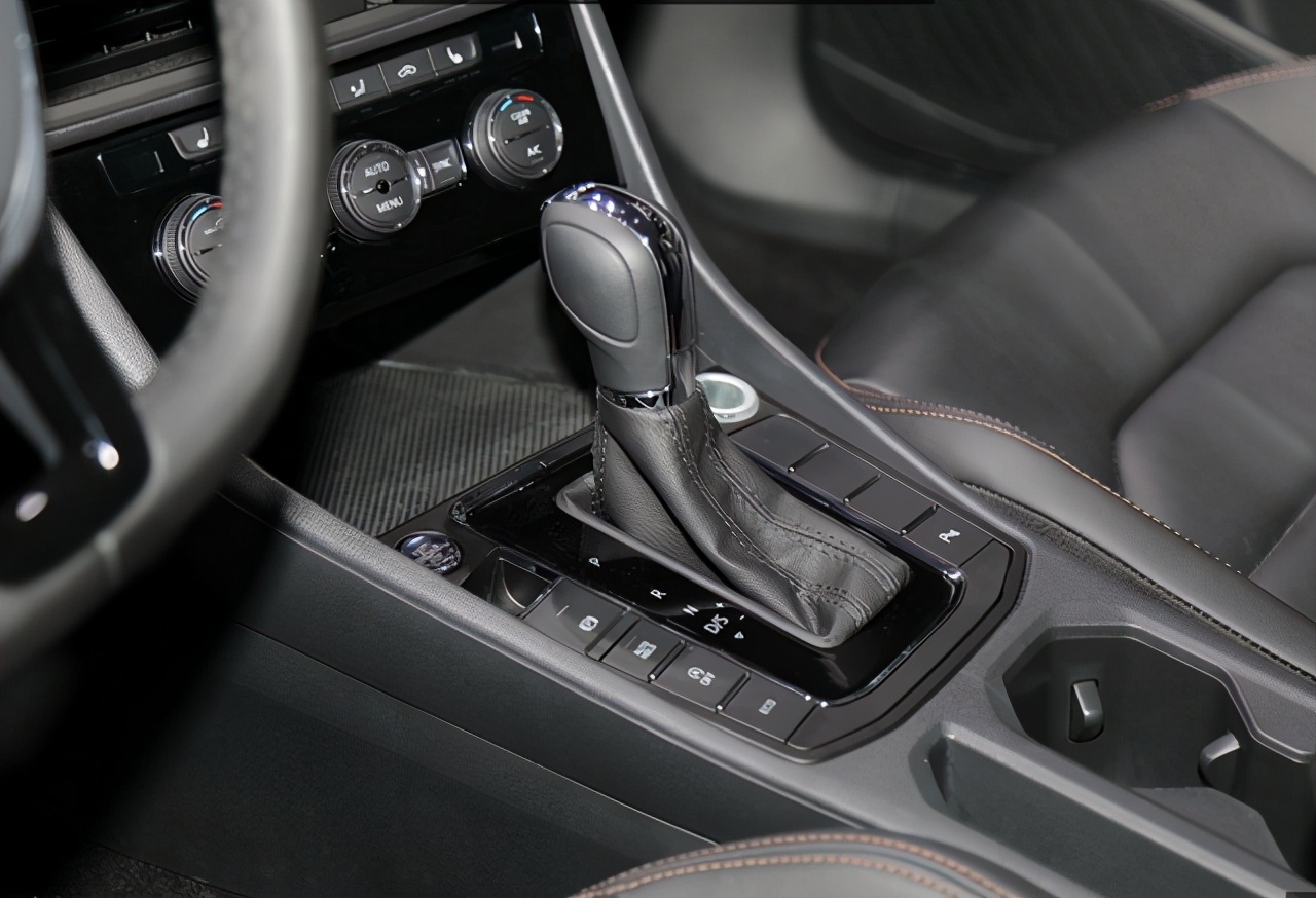 大众05款宝来1.6油耗多少,05大众宝来1.8自动油耗