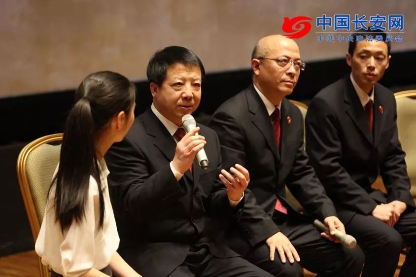 收到再审决定书,收到高院再审决定书