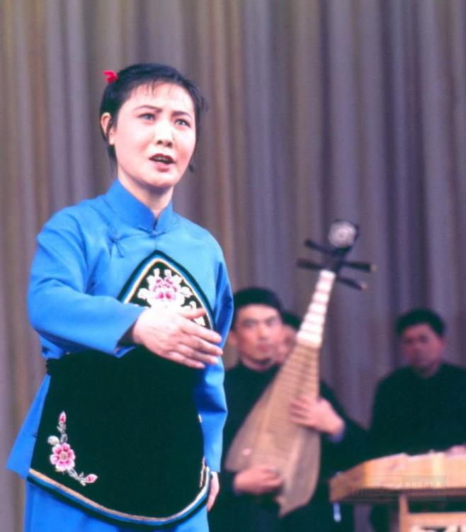 郭兰英脊椎被打断原因,郭兰英脊椎骨折原因